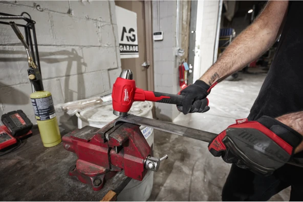 Milwaukee Fiber Saplı Küresel Başlı Bilyeli Çekiç 907 GR 4932492349 - 6