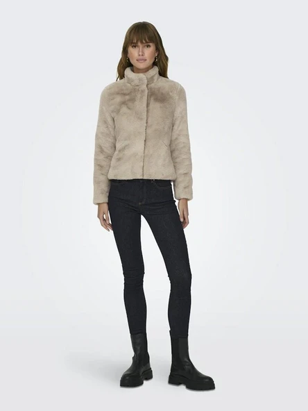 Only New Vıda Faux Fur Kadın Mont 15295423 - 1