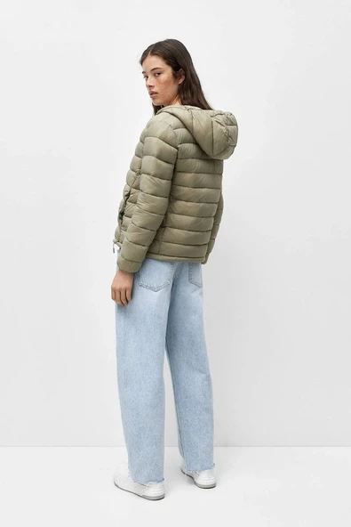 Pull & Bear Kapüşonlu Hafif Şişme Mont - 3