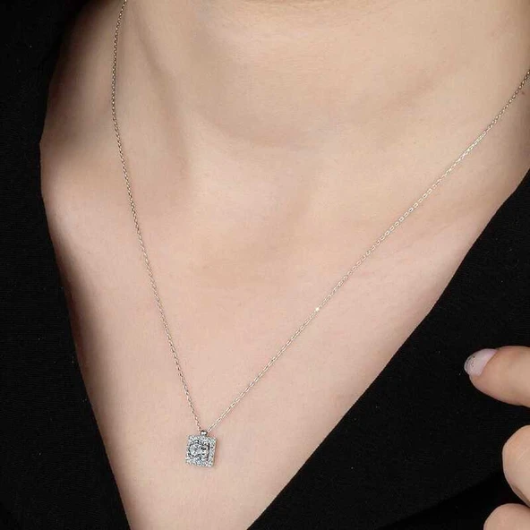 Swarovski Taşlı Gümüş Tektaş Bayan Kolye - Resim 2