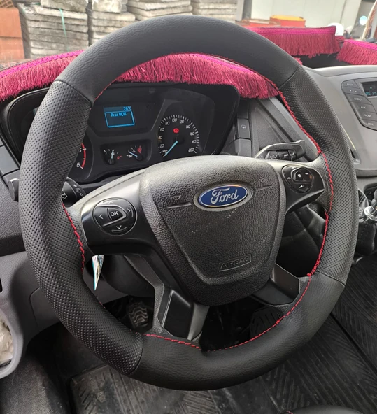 DİKİŞLİ DİREKSİYON KILIFI SİYAH DERİ NOKTALI DERİ KIRMIZI DİKİŞLİ F.OR.D TRANSİT 2014-2025 Arası ürün görseli