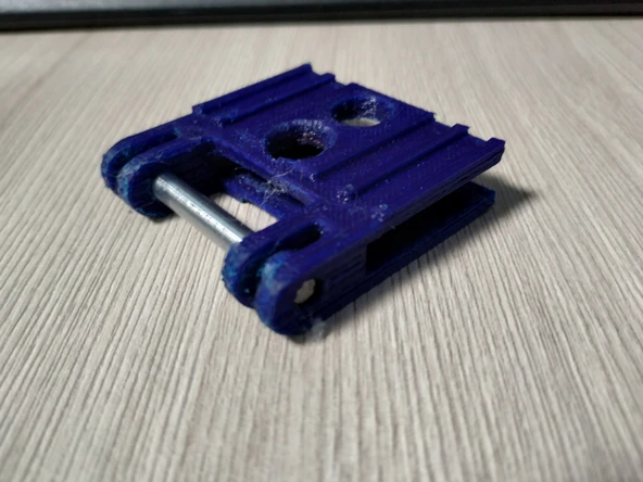 prınt sudıo BMW X6 bagaj zemin menteşesi ürün görseli