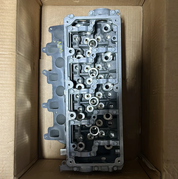 03L103351B ORJİNAL SİLİNDİR KAPAĞI JETTA CADDY PASSAT GOLF 6 OCTAVİA POLO 1.6 TDİ CAYC CAYB CAYA CAYD CLNA