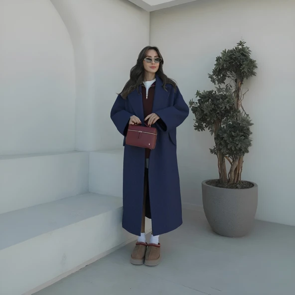 Kışlık Astarlı Sırtı Detaylı Kadın Kaşmir Kaban ürün görseli 1