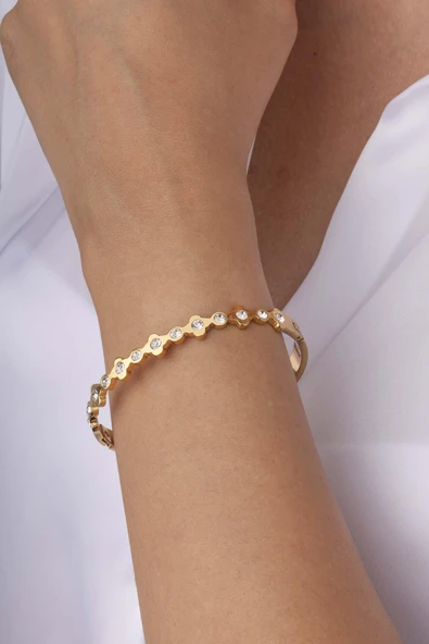 Gümüş Pazarım Sıra Taşlı Altın Kaplama Kadın Çelik Kelepçe Bileklik ürün görseli 1