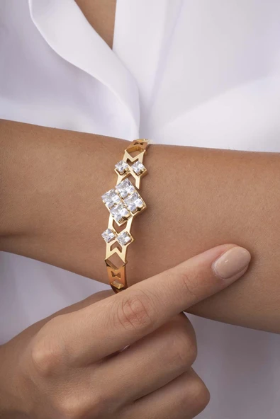 Gümüş Pazarım Baget Taşlı Altın Kaplama Çelik Kadın Kelepçe Bileklik