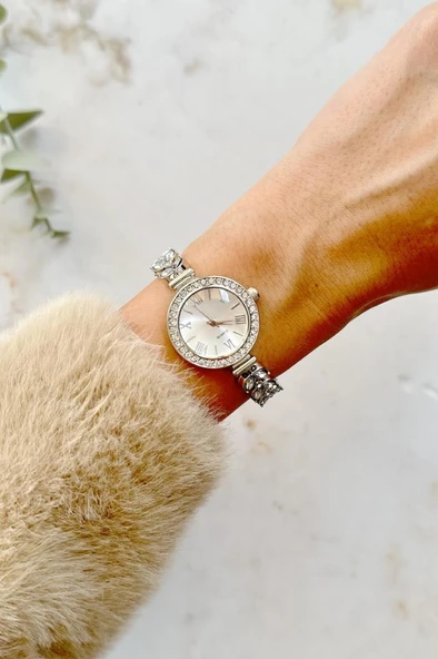 Dienna Gri Taşlı Kadın Kol Saati