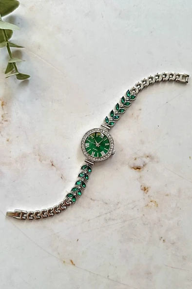 Dienna Gri Kasa Yeşil Taşlı Kadın Kol Saati - Resim 4