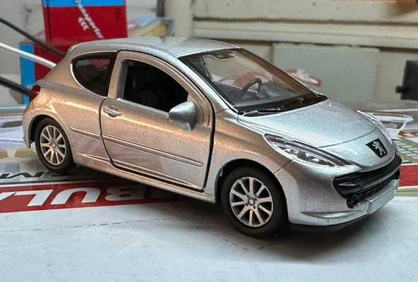 Oyuncak Metal Model Araba 1/36 Çek Bırak Peugeot 207 Gri - Resim 2