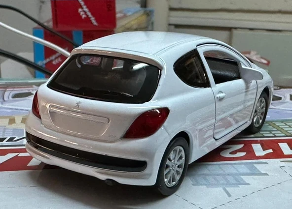 Oyuncak Metal Model Araba 1/36 Çek Bırak Peugeot 207 Beyaz - Resim 3