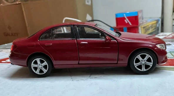 Oyuncak Metal Model Araba 1/36 Çek Bırak Mercedes Benz E Class Kırmızı - 2