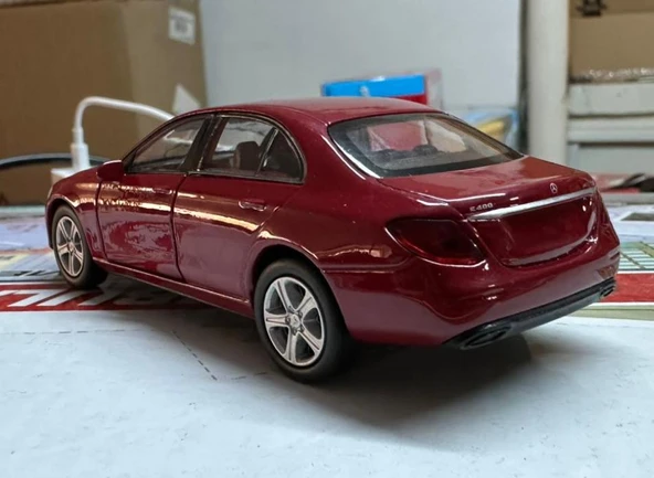 Oyuncak Metal Model Araba 1/36 Çek Bırak Mercedes Benz E Class Kırmızı - 3