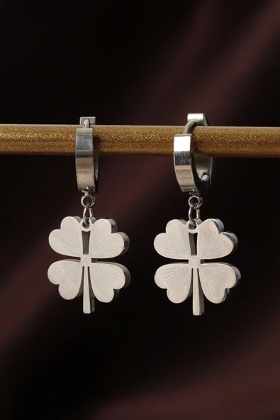 316L Çelik Gümüş Renk Yonca Küpe ürün görseli