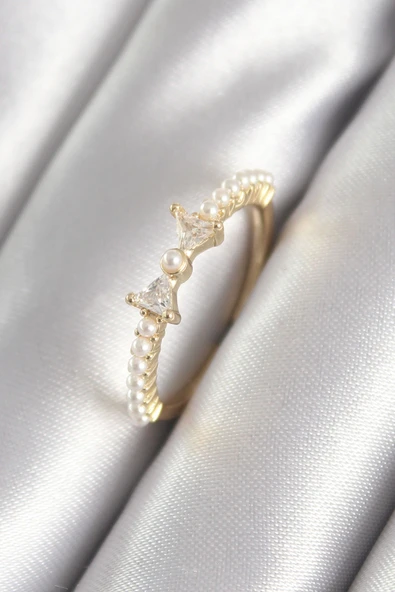 Pirinç Gold Renk Zirkon Taşlı Kurdele İnci Detay Kadın Yüzük ürün görseli 1