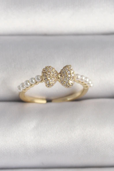 Pirinç Gold Renk Zirkon Taşlı Fiyonk İnci Detay Ayarlanabilir Yüzük ürün görseli 1