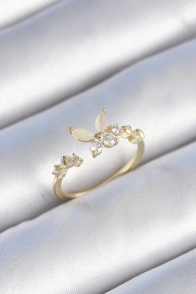 Pirinç Gold Renk Zirkon Taş Detaylı Beyaz Mineli Kelebek Model Kadın Yüzük ürün görseli