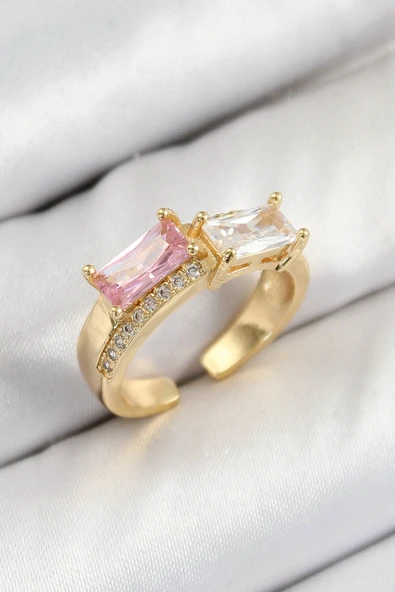 Pirinç Zirkon Taşlı Dikdörtgen Model Gold Renk Kadın Yüzük