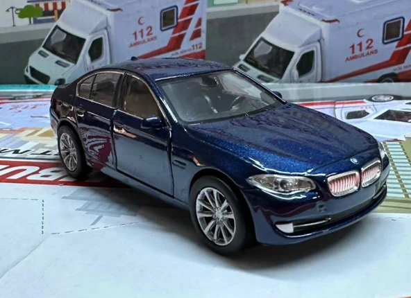 Oyuncak Metal Model Araba 1/36 Çek Bırak BMW 535İ Lacivert ürün görseli