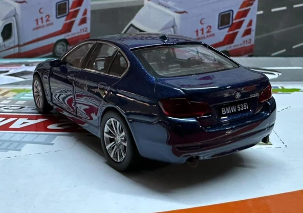 Oyuncak Metal Model Araba 1/36 Çek Bırak BMW 535İ Lacivert - Resim 3