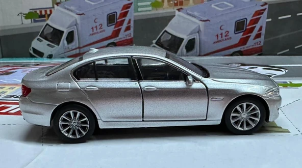 Oyuncak Metal Model Araba 1/36 Çek Bırak BMW 535İ Gri - Resim 3
