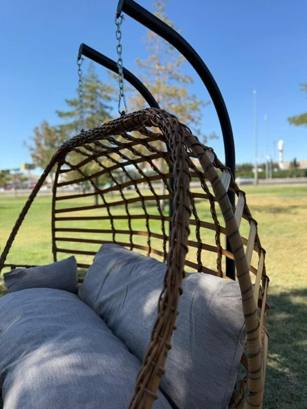 Ayaz 7 Kişilik Rattan Bahçe Oturma Grubu  3+1+1 Koltuk, Cam Masa Ve 2 Puf Hediyeli - 6