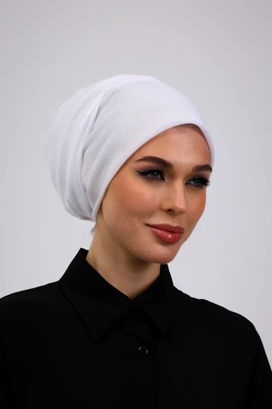 Loggia İç Başörtüsü %100 Pamuklu Beyaz Tülbent - Kenarları Oyalı 90x90 Cm Kadın Tesettür Yazma Başörtü ürün görseli