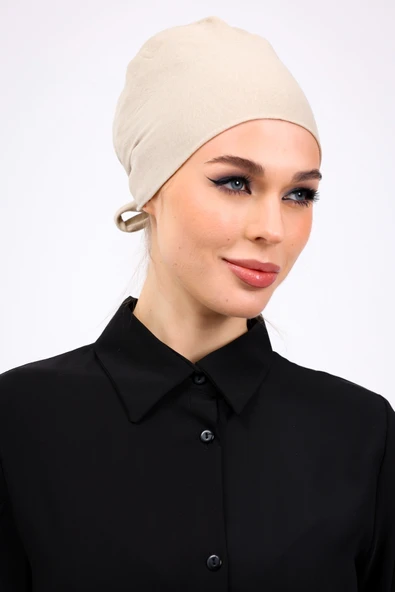 Loggia Düz Dikişsiz Penye Bone Krem - Kadın Tesettür Bağlamalı İç Bone Bej ürün görseli