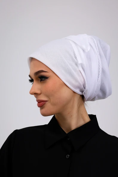 Loggia İç Başörtüsü %100 Pamuklu Beyaz Tülbent - Kenarları Oyalı 90x90 Cm Kadın Tesettür Yazma Başörtü - Resim 2