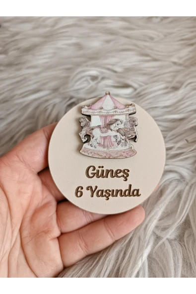 Doğrukan Hediyelik Pembe atlı karınca figürlü ahşap yenidoğan doğum günü magnet hediyelik (10 adet) ürün görseli