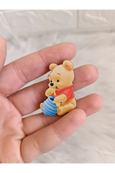Doğrukan Hediyelik 25 adet oturan winnie the Pooh 4 cm UV baskılı ahşap figür süslemelere uygun ürün görseli