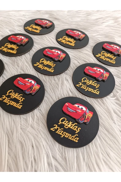 Doğrukan Hediyelik Şimşek McQueen konsept siyah ahşap tabanlı yenidoğan doğum günü magnet hediyelik(10 adet) - Resim 2
