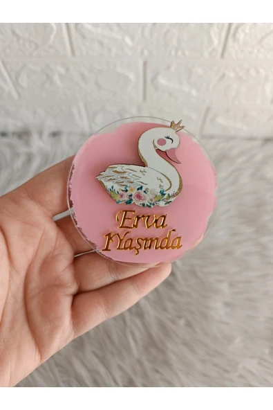 Doğrukan Hediyelik Çiçekli kuğu konsept pleksi magnet yenidoğan doğum günü mevlüt hediyelik(10 adet) ürün görseli