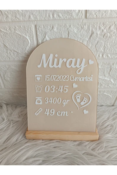 Doğrukan Hediyelik Standlı doğum panosu pleksi bej renk yenidoğan hediyelikleri ürün görseli
