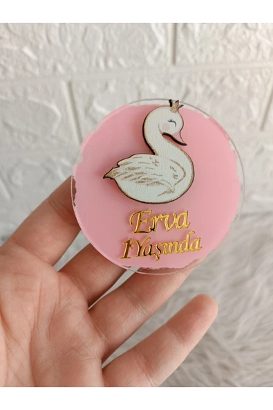 Doğrukan Hediyelik Kuğulu pleksi magnet yenidoğan doğum günü mevlüt hediyelik (10 adet) ürün görseli