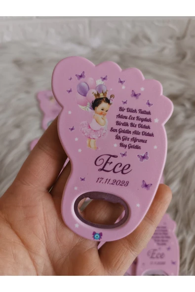 Doğrukan Hediyelik 25 Adet Taçlı Kız Tasarım Ayak İzi Şeklinde Yenidoğan Doğum Günü Açacak Magnet Hediyelik ürün görseli