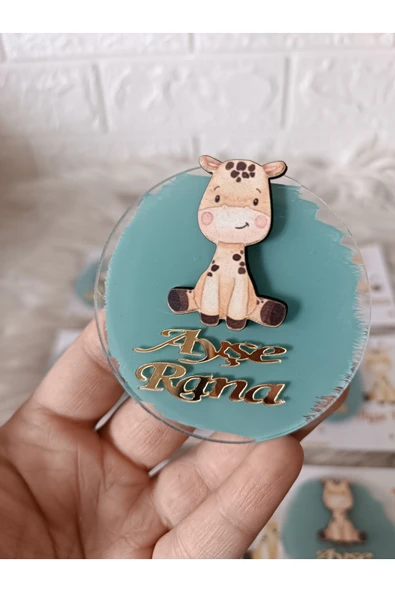 Doğrukan Hediyelik Zürafa figürlü yenidoğan doğum günü pleksi magnet hediyelik kartlı(10 adet) ürün görseli