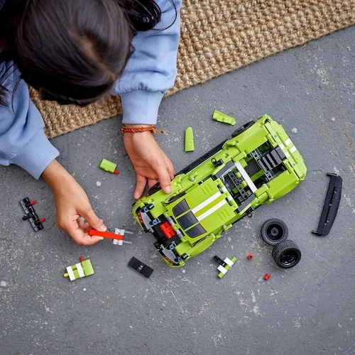 LEGO Technic Ford Mustang Shelby® GT500® 42138 – (544 Parça) - 6