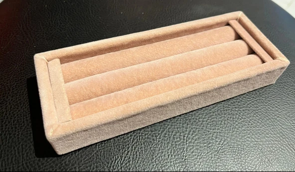 Yerli Üretim Ufak Boy Süet Kumaş Pembe Renk 18 / 7 Cm Rulo Çekmece Içi Yüzük Standı ürün görseli