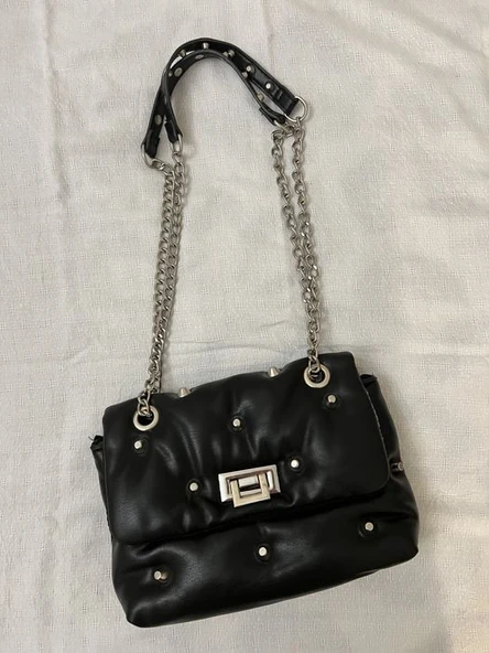 Stradivarius Siyah Desenli Omuz Çantası - Resim 2