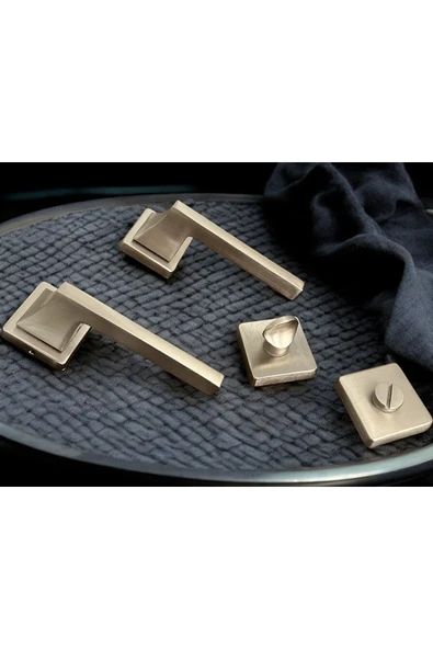 Karo Saten Kare Rozetli Wc BanyoKapı Kolu 1 Takım Şık Ve Dayanıklı - Resim 5