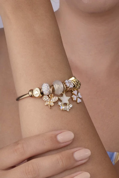 Gümüş Pazarım Yonca Kelebek Figürlü Altın Kaplama Çelik Kadın Charm Bileklik - Resim 2