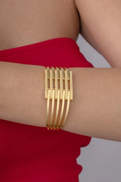 Gümüş Pazarım Şeritli Beş Sıra Altın Kaplama Çelik Kadın Kelepçe Bileklik - 2