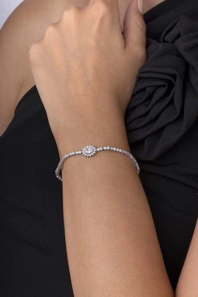 Gümüş Pazarım Pırlanta Montür Oval Taşlı 925 Ayar Gümüş Kadın Bileklik ürün görseli 1