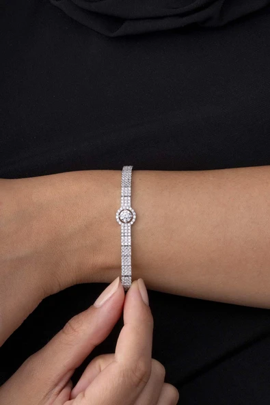 Gümüş Pazarım Beyaz Taşlı Kemerli Su Yolu 925 Ayar Kadın Gümüş Bileklik ürün görseli 1