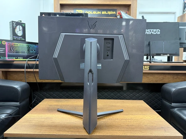 LG UltraGear 27GR75Q-B 27” QHD 165Hz 1ms Pivot Oyuncu Monitörü (İKİNCİ EL) - 5