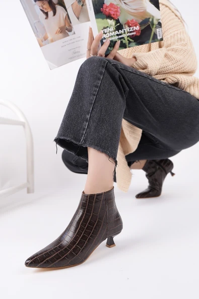 Muggo ÇAÇA Kroko Desenli Sivri Burun İnce Topuklu Fermuarlı Kadın Bot - 4