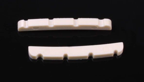 GRAPHTECH LQ-1214-10 Tusq Fender 4String Jazz Bass Pack of 10 ürün görseli