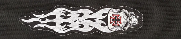 PLANETWAVES 64P03 PLANETWAVES 64P03 GİTAR ASKISI, 64MM, DOKUMA GRAY TRIBAL SKULL ürün görseli 1