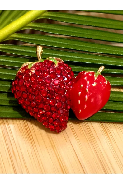 Monalisa Home Kırmızı  Çilek Figürlü Broş ürün görseli 1