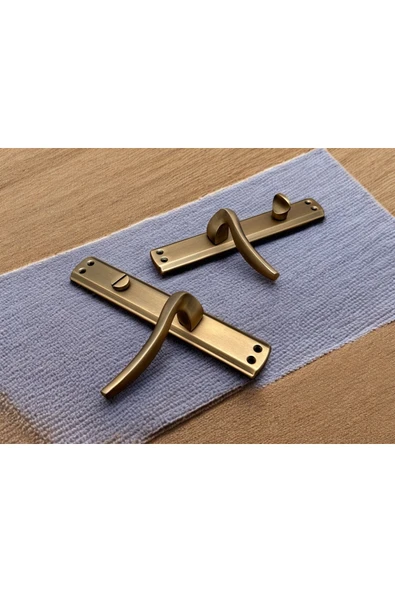 Trim Mat Antik Sarı Aynalı Wc Banyo Kapı Kolu Wcye Giriş Yaparken Sağ Elle Açılır 1 Takım ürün görseli
